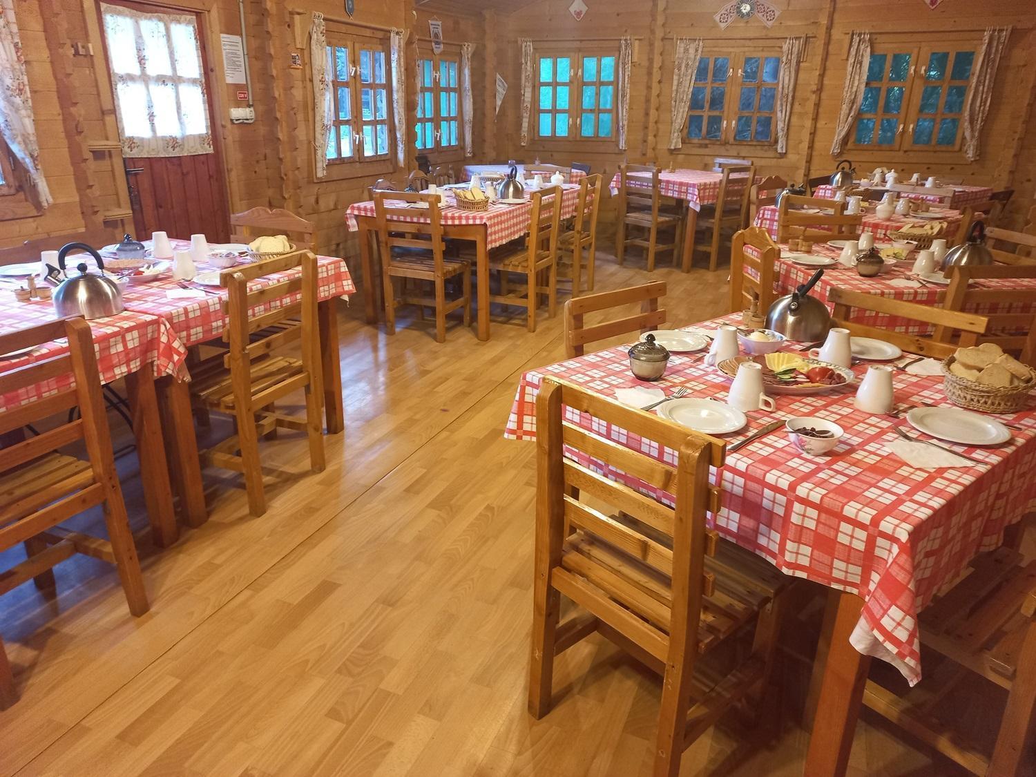 Casa Edelweiss - Gyopar - Flore De Colt ルメテア エクステリア 写真